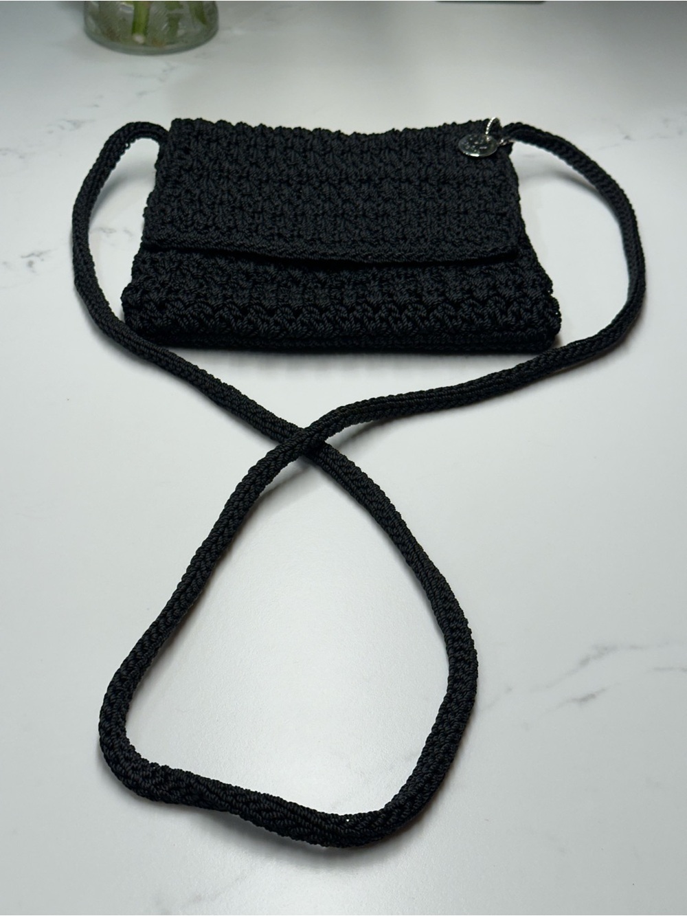 🌹The Sak Mini Black Flap Crochet Crossbody Bag Peace Print Floral Interior - Picture 5 of 7